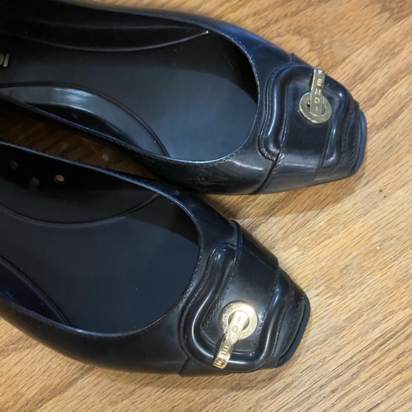 Authentic Fendi Flats 35 - Picture 4 of 10